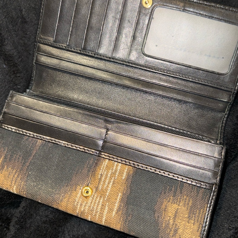 Vivienne Westwood Black and Gold Wallet with Distinctive Patina - Picture 3 of 10